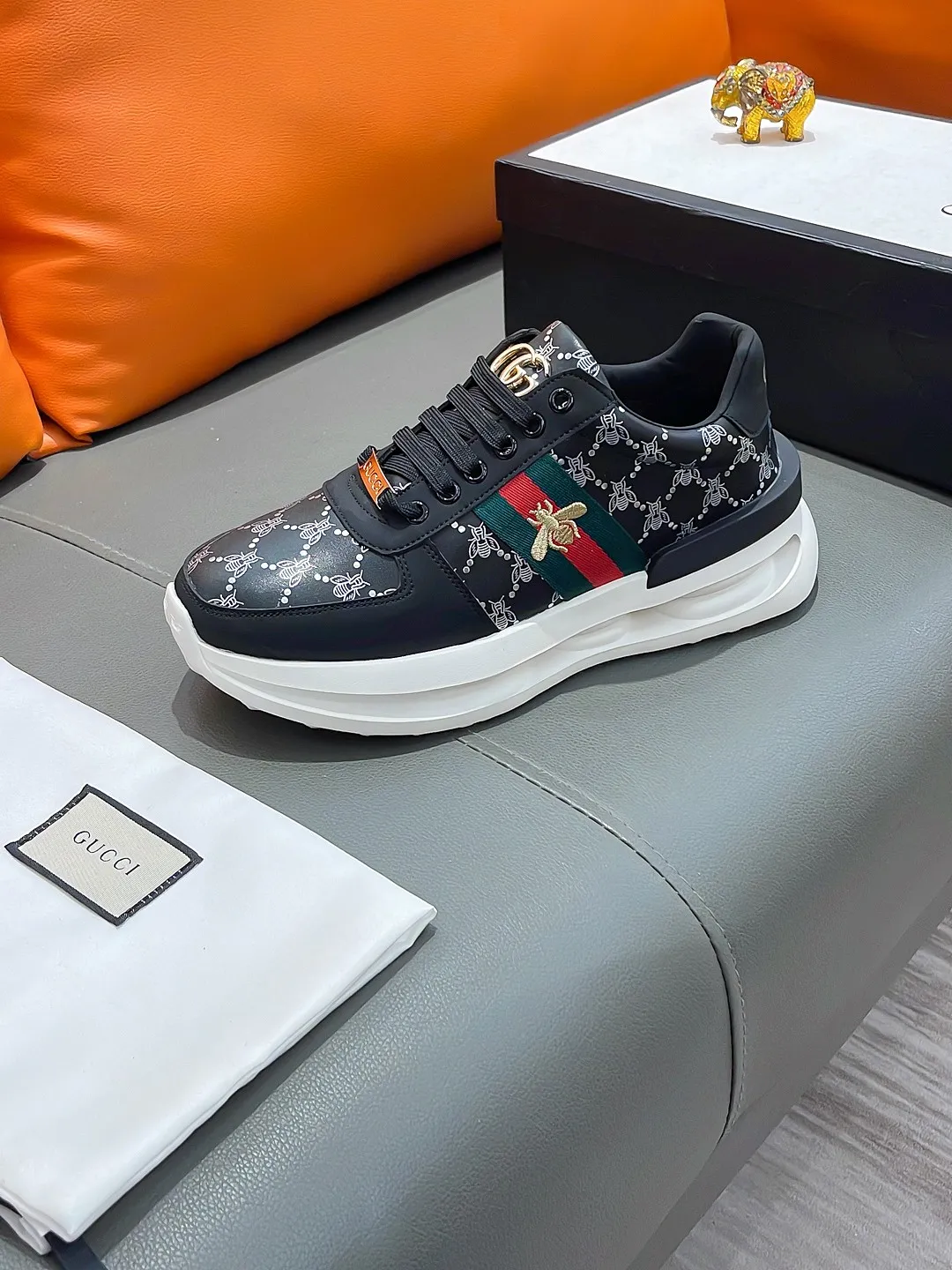 Men's shoes GUCCI "Gucci" P460 Regular size: 38-44 (casual shoes) Product materials: Selected cowhide upper, soft sheepskin lining; original outsole.